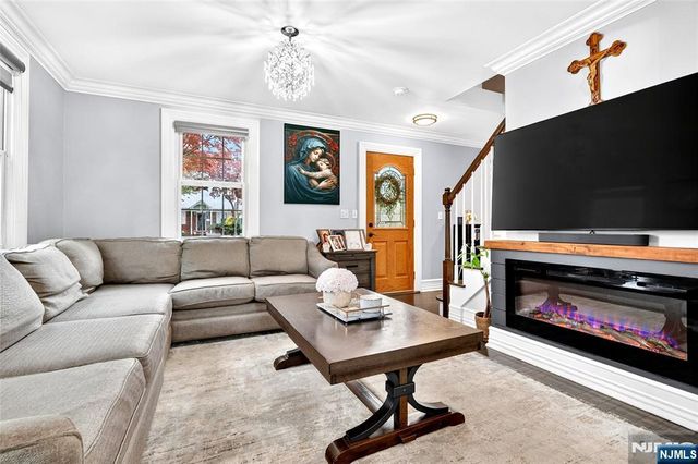 59 Colonial Parkway, Dumont, NJ 07628
