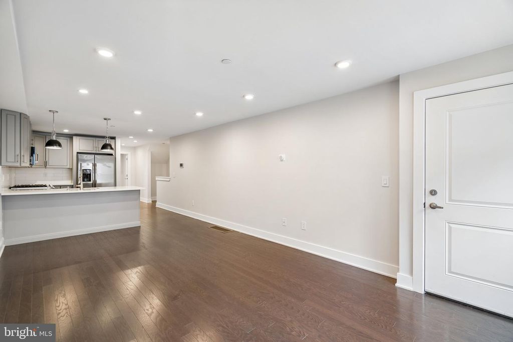 970 N MARSHALL ST #7, PHILADELPHIA, PA 19123 — photo 3