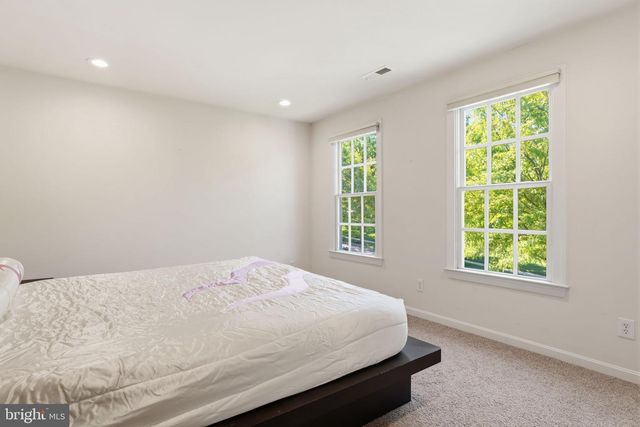 1735 IRON HORSE RD, Huntingdon Valley, PA 19006
