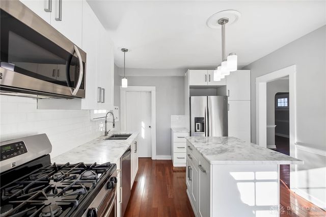 320 Claranna Avenue, Oakwood, OH 45419