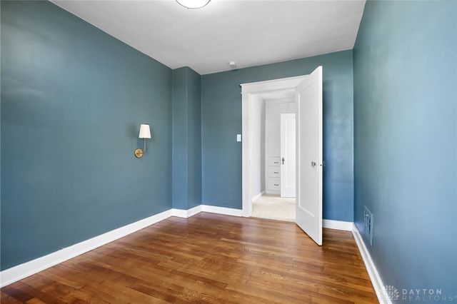 320 Claranna Avenue, Oakwood, OH 45419