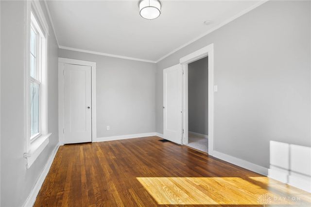 320 Claranna Avenue, Oakwood, OH 45419