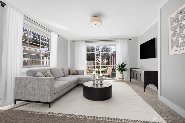 320 Claranna Avenue, Oakwood, OH 45419