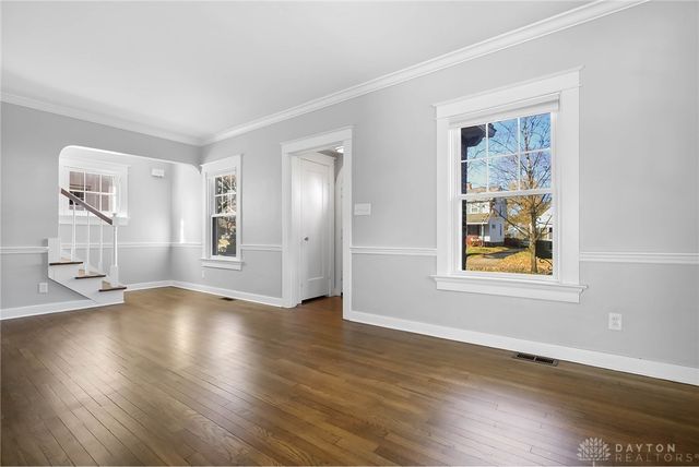 320 Claranna Avenue, Oakwood, OH 45419