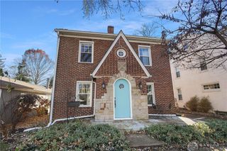 320 Claranna Avenue, Oakwood, OH 45419