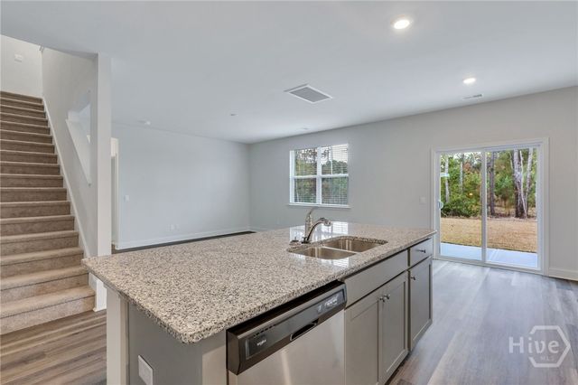 240 Logging Hill Drive, Richmond Hill, GA 31324