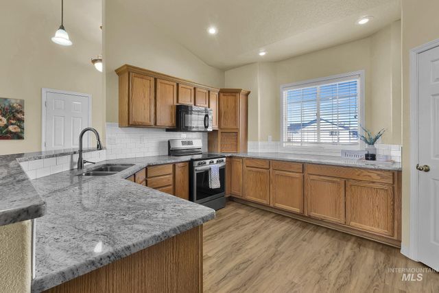 4014 Stonegate Pl, Caldwell, ID 83605