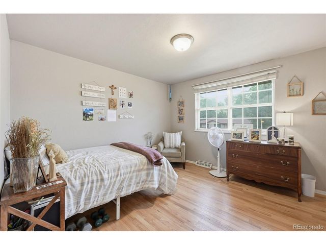 1353 S Dudley St, Lakewood, CO 80232