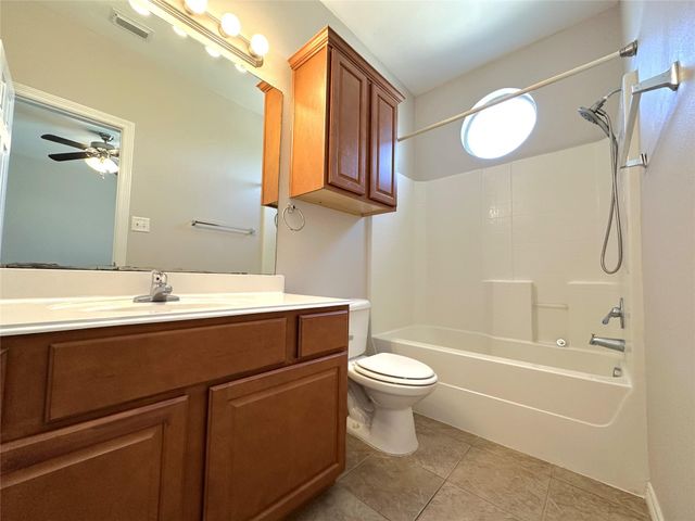 305 Holleman Drive E 1504, College Station, TX 77840