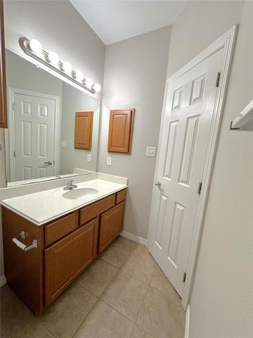 305 Holleman Drive E 1504, College Station, TX 77840