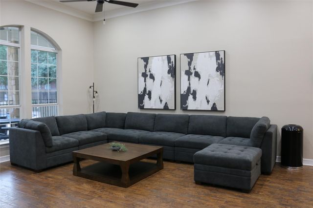 305 Holleman Drive E 1504, College Station, TX 77840