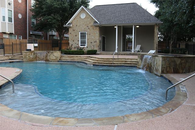 305 Holleman Drive E 1504, College Station, TX 77840