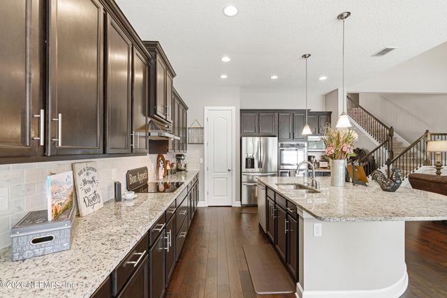224 ISLESBROOK Parkway, St. Johns, FL 32259