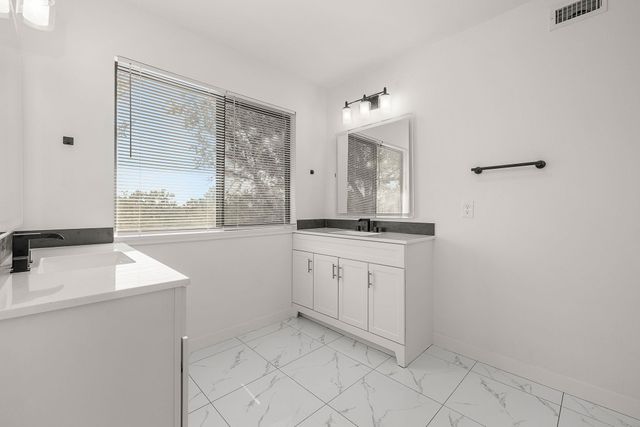 349 Forest Lake DR, Del Valle, TX 78617