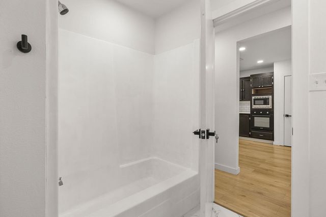 349 Forest Lake DR, Del Valle, TX 78617