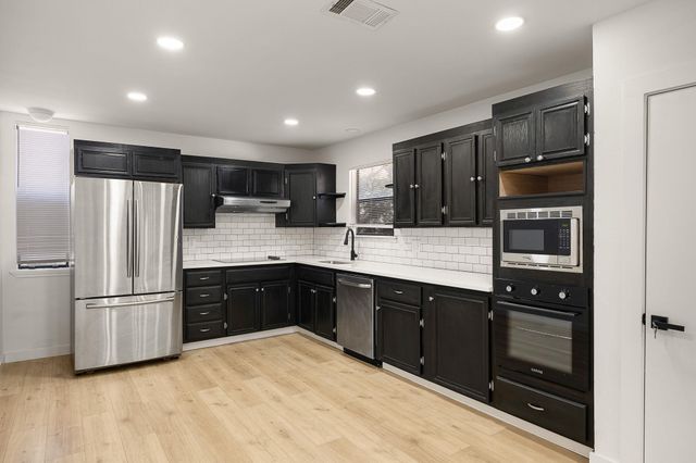 349 Forest Lake DR, Del Valle, TX 78617