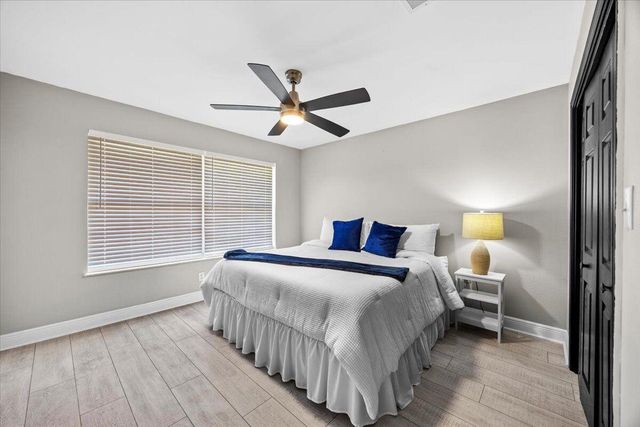 156 shoreline Drive, Mary Esther, FL 32569