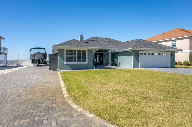 156 shoreline Drive, Mary Esther, FL 32569