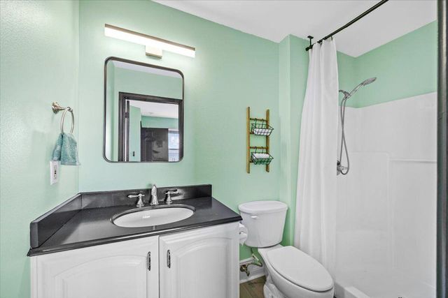 156 shoreline Drive, Mary Esther, FL 32569