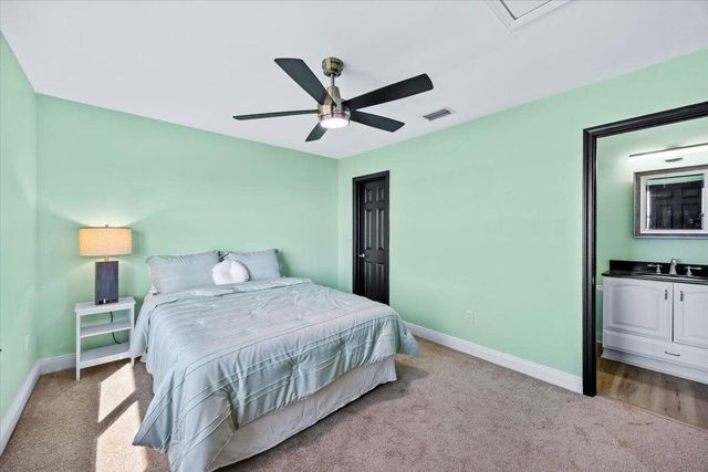 156 shoreline Drive, Mary Esther, FL 32569