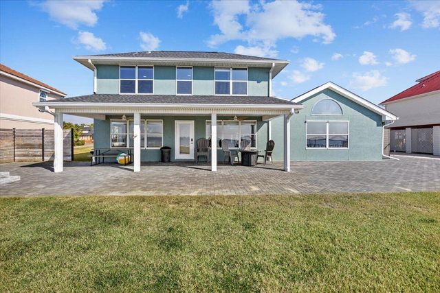 156 shoreline Drive, Mary Esther, FL 32569