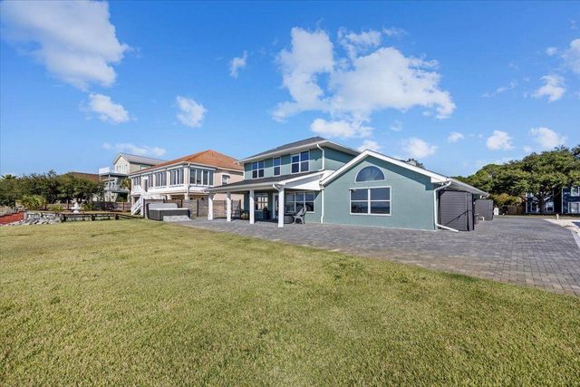 156 shoreline Drive, Mary Esther, FL 32569