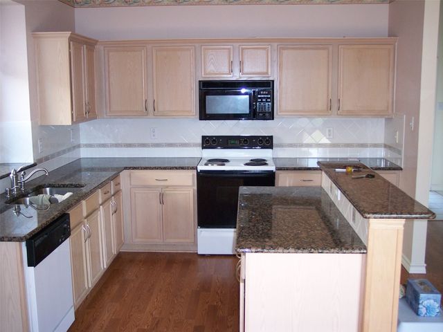 1353 Barclay Drive, Carrollton, TX 75007