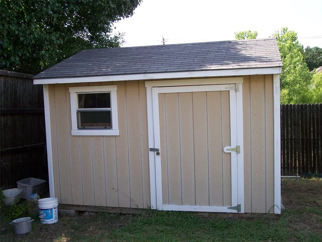 1353 Barclay Drive, Carrollton, TX 75007