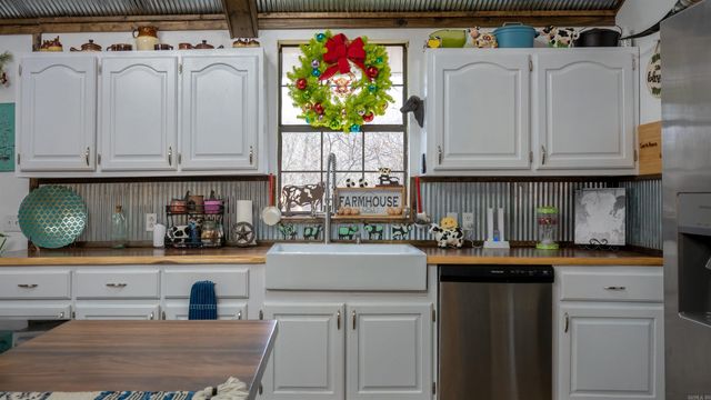 1623 Barren Fork Road, Mount Pleasant, AR 72561