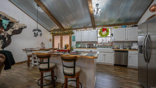 1623 Barren Fork Road, Mount Pleasant, AR 72561