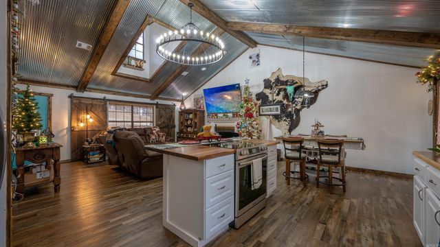 1623 Barren Fork Road, Mount Pleasant, AR 72561