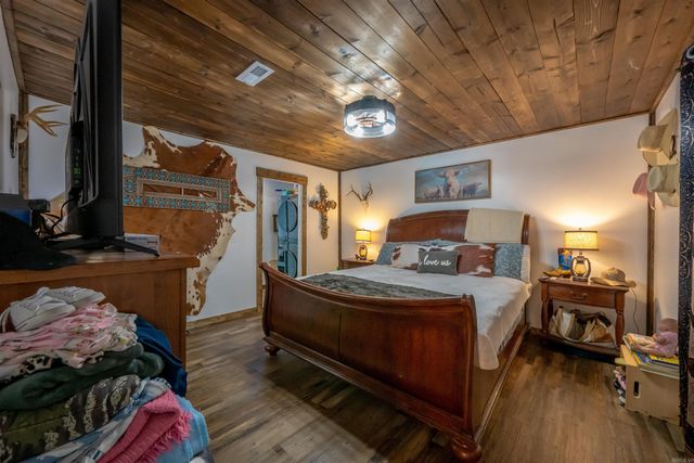 1623 Barren Fork Road, Mount Pleasant, AR 72561