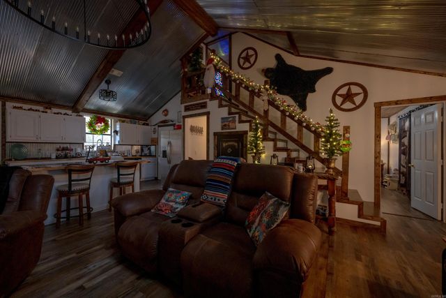 1623 Barren Fork Road, Mount Pleasant, AR 72561