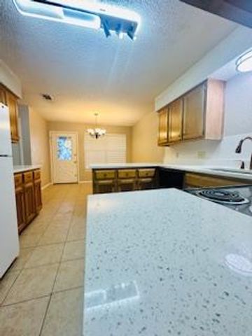 102 Verna SPUR A, Georgetown, TX 78628