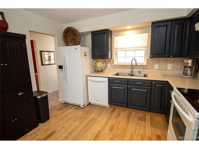 2752 S Heather Gardens Way 303-13, Aurora, CO 80014