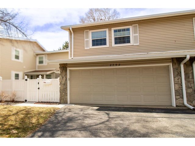 2752 S Heather Gardens Way 303-13, Aurora, CO 80014