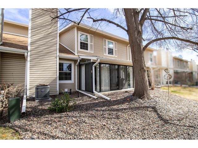 2752 S Heather Gardens Way 303-13, Aurora, CO 80014