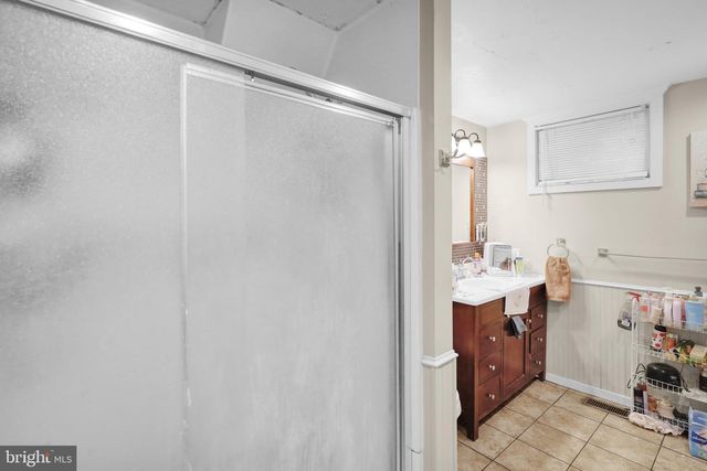 534 WALNUT ST, Reading, PA 19601