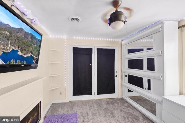 534 WALNUT ST, Reading, PA 19601
