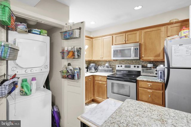 534 WALNUT ST, Reading, PA 19601