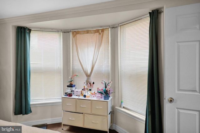 534 WALNUT ST, Reading, PA 19601