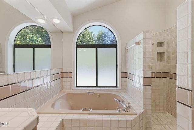 235 Glenoak Lane, Grants Pass, OR 97526