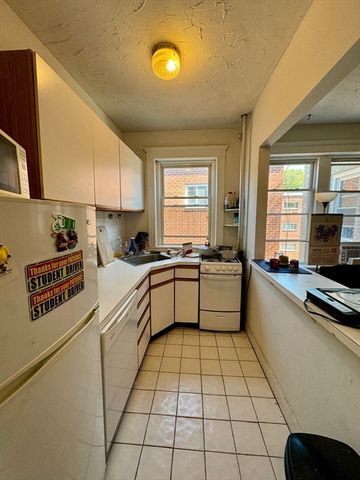 233 Kelton St 12, Boston, MA 02134