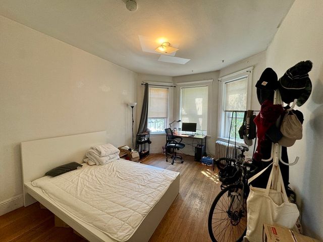 233 Kelton St 12, Boston, MA 02134