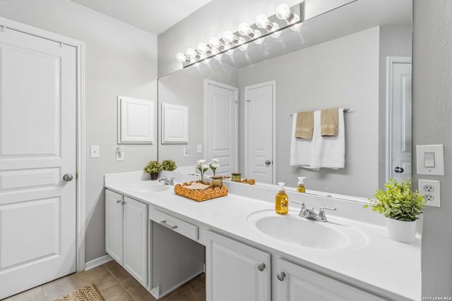 24815 Night Arrow, San Antonio, TX 78258