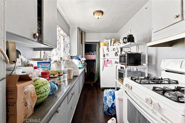 3773 S La Salle Avenue, Los Angeles, CA 90018