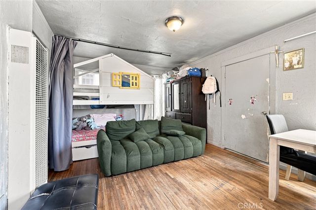 3773 S La Salle Avenue, Los Angeles, CA 90018