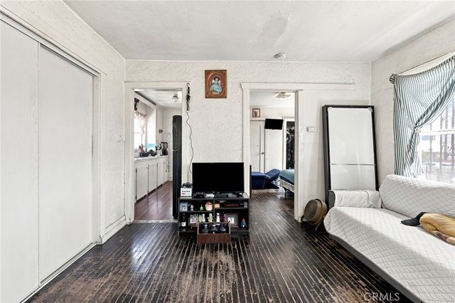 3773 S La Salle Avenue, Los Angeles, CA 90018