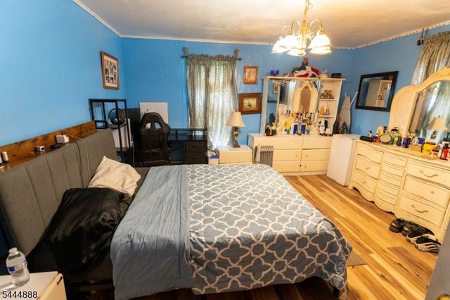 65 Taylor St, Newark City, NJ 07104