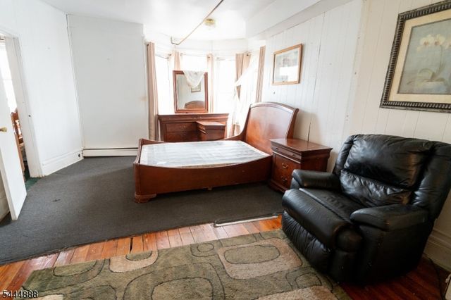 65 Taylor St, Newark City, NJ 07104